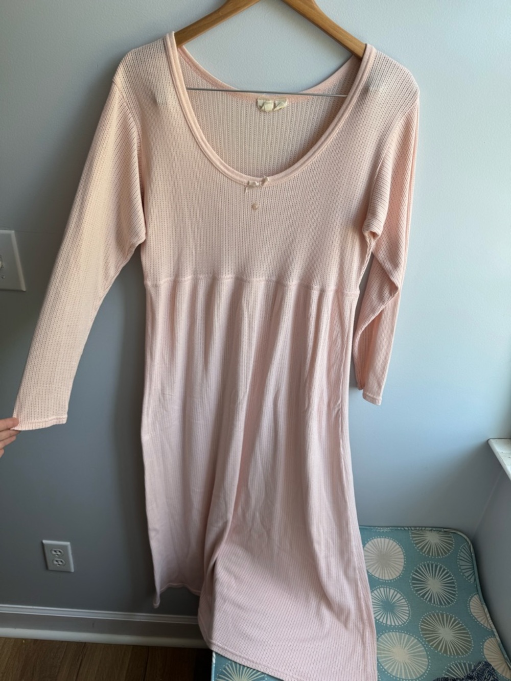 RARE 90s label Victorias Secret Long Sleeve Scoop Neck Lounge Dress in Pale Pink